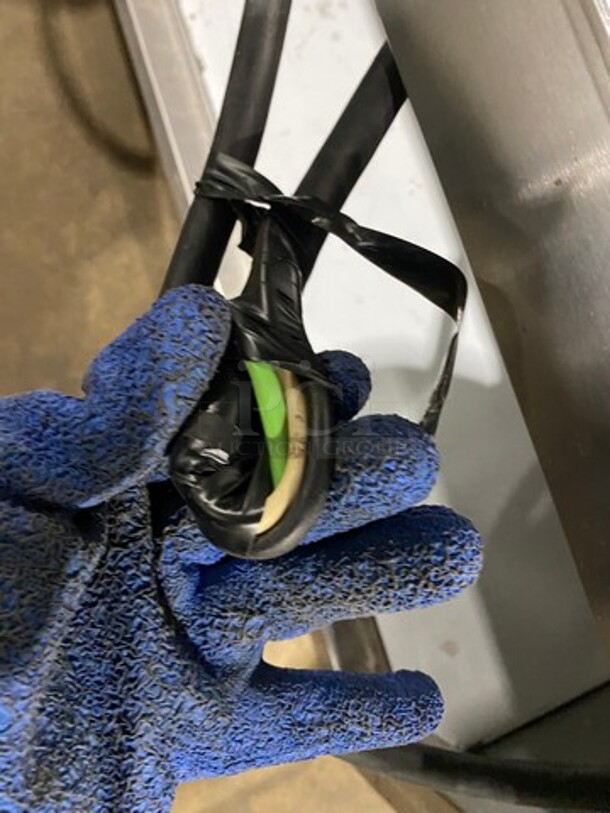 All Stainless Steel Commercial Electric Powered Steam Table! With Sneeze Guard! With Storage Space Underneath! All Stainless Steel! On Legs! Working When Removed! - Image 9 of 9