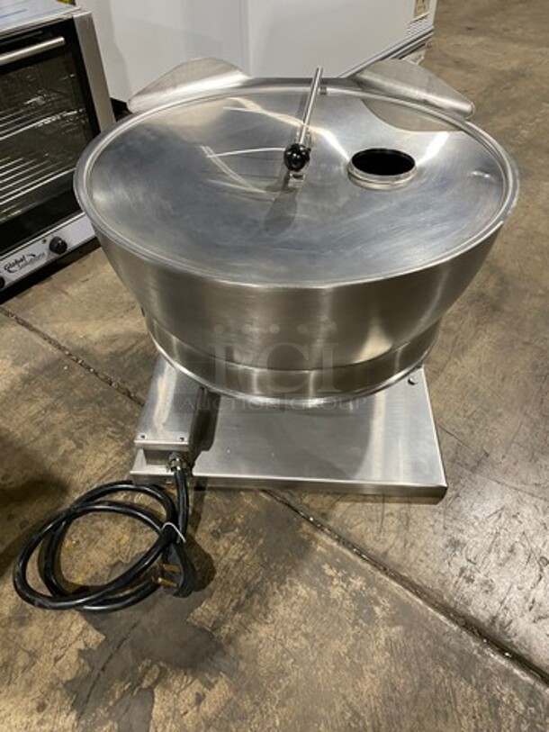 AWESOME! LATE MODEL! Cleveland Commercial Countertop 15 Gallon Tilting Soup Kettle/ Tilt Skillet! All Stainless Steel! Model: SET15 SN: 160323052122 208V 60HZ 1/3 Phase! Working When Removed!  - Image 4 of 8