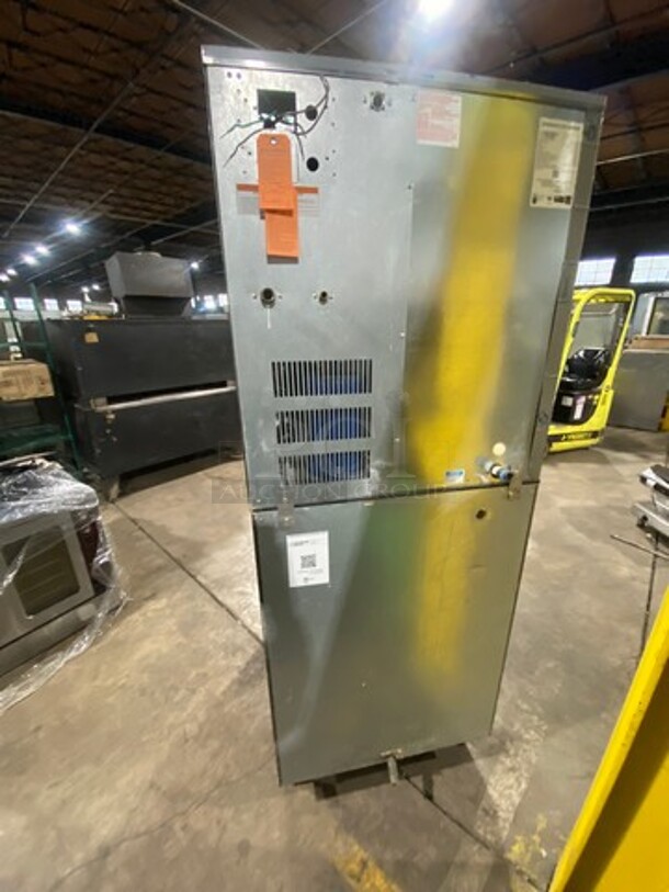Hoshizaki Commercial Ice Making Machine! On Commercial Ice Bin! All Stainless Steel! On Legs! Model: KM901MRJ SN: H20872K 208/230V 60HZ 1 Phase - Image 4 of 11