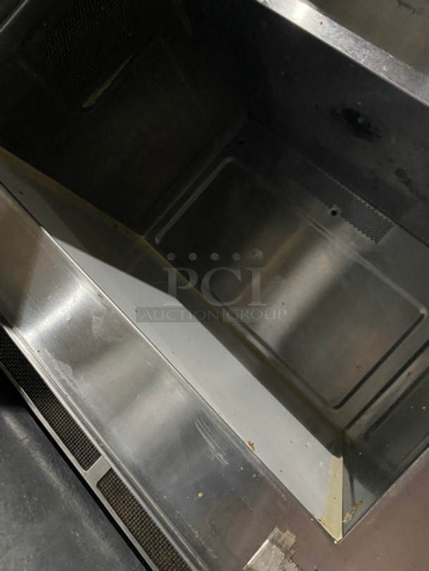 Panasonic Commercial Countertop Microwave Oven! With View Through Door! All Stainless Steel! Model: NE1757R SN: 6A32080101 208/230V 1 Phase - Image 5 of 7
