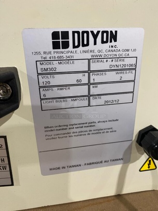 SWEET! Doyon Commercial Countertop Bread Loaf Slicer! WORKING WHEN REMOVED! Model: SM302 SN: DYN1201065 120V 60HZ 1 Phase - Image 9 of 11