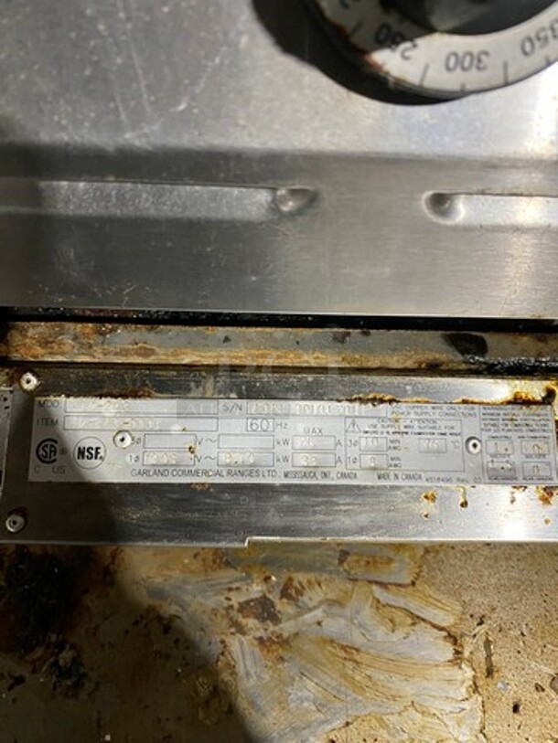 Garland Commercial Countertop Electric Powered Flat Top Griddle! With Back And Side Splashes! All Stainless Steel! WORKING WHEN REMOVED! Model: ED24G SN: 1011100101701 208V - Image 9 of 10