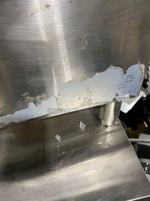 Cecilware Pro Commercial Countertop Gas Powered Flat Top Griddle! With Back And Side Splashes! All Stainless Steel! On Legs! - Image 7 of 8