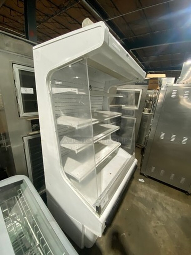 Hussman Commercial Refrigerated Grab-N-Go Open Case Merchandiser! With View Through Sides! With Front Cover! Model: GSVM4072 SN: MY10L392432 115V 60HZ 1 Phase - Image 4 of 8