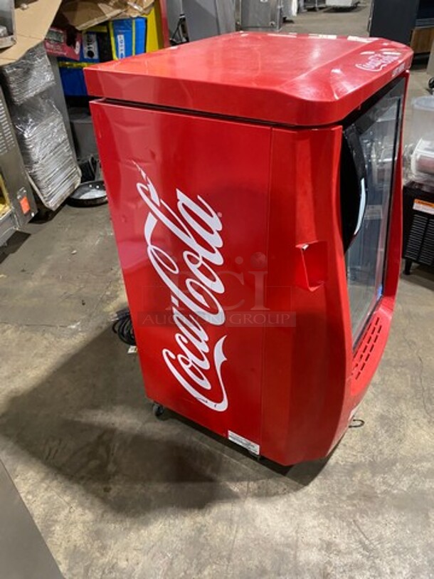 Frigoglass Countertop Mini Fridge! With Front And Top Access Doors! With Poly Racks! Model: IMPULSECHESTCOOLER SN: CN298373725 120V 60HZ 1 Phase - Image 2 of 7