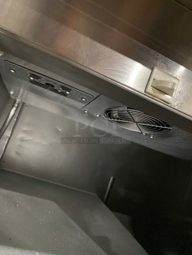 Nice Leader! ALL Stainless Steel Pizza Prep Table! Double Cold Storage! With Marble Cutting Board! On Wheels! 115V! 1 Phase! 60 HZ! Model: ESPT48 Serial: NP05C0836 - Image 8 of 10