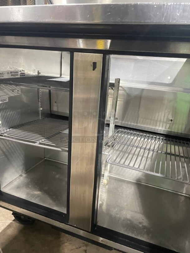 True  Stainless Steel Commercial Sandwich Salad Prep Table! Bain Marie Mega Top on Commercial Casters! 115 Volts, 1 Phase Model: TSSU-36-08 - Image 6 of 9