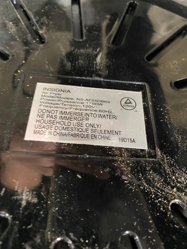 Insignia Countertop Digital Air Fryer! Model: NSAF55DBK9 - Image 7 of 8