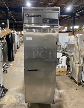 Victory Commercial Single Door Reach In Cooler! All Stainless Steel! On Legs! MODEL RS1DS7 SN: E0975722 115V 1PH