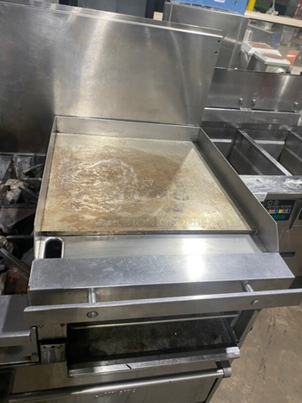 SUNFIRE Stainless Steel Commercial Natural Gas Powered 6 Burner Range W/ Raised Right Side Flat Top Griddle & Cheese Melter! With Raised Backsplash And 2 Full Size Ovens! On Legs!  - Image 7 of 9