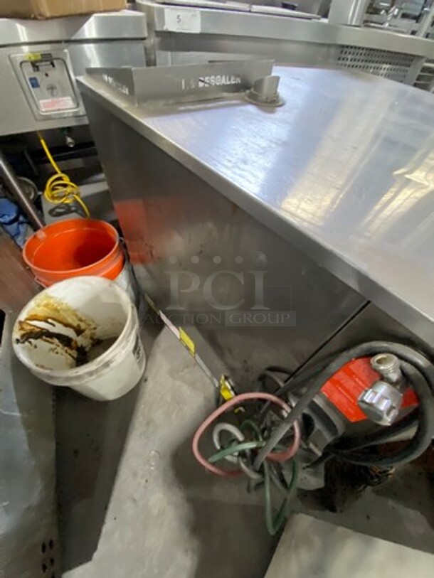 Cleveland Commercial Natural Gas Powered Combi Convection Oven! With View Through Door! Metal Oven Racks! Model: OGS610 SN: 14072300614 120V 60HZ 1 Phase - Image 3 of 8