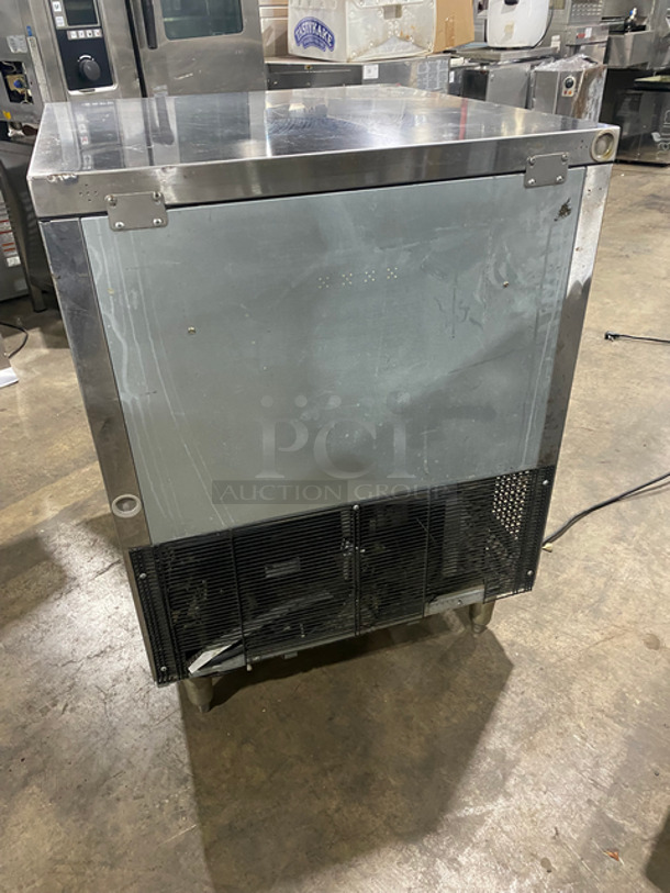 Turbo Air Commercial Single Door Lowboy/ Worktop Cooler! All Stainless Steel! On Legs! Model: MUR28 SN: MU2R902083 115V 60HZ 1 Phase - Image 3 of 8