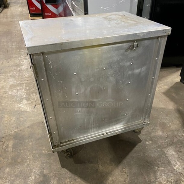 Cres Cor Half Sized Enclosed Pan Rack! All Stainless Steel! On Casters! MODEL 101152010 SN: KAGJ132130771 - Image 3 of 7
