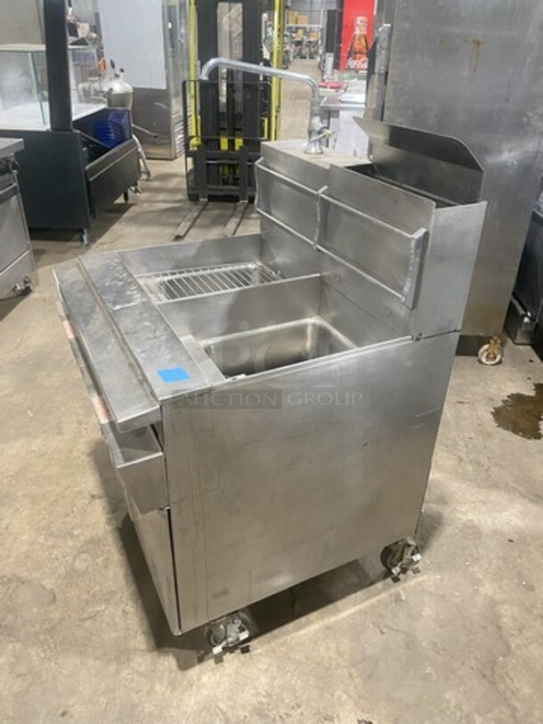 Keating All Stainless Steel Natural Gas Powered Pasta Cooking Station With Rinse/Dump Bay! With Disigtal Controls! Model 14Pasta Serial CPG41330! On Casters!  - Image 2 of 11