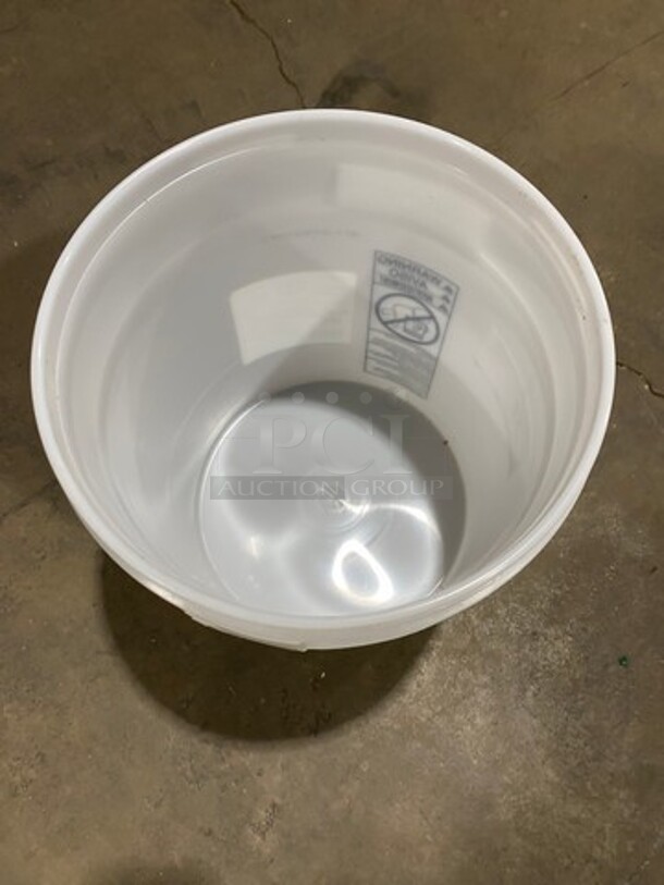 White Poly Multi-Purpose Use Bucket! - Image 3 of 4