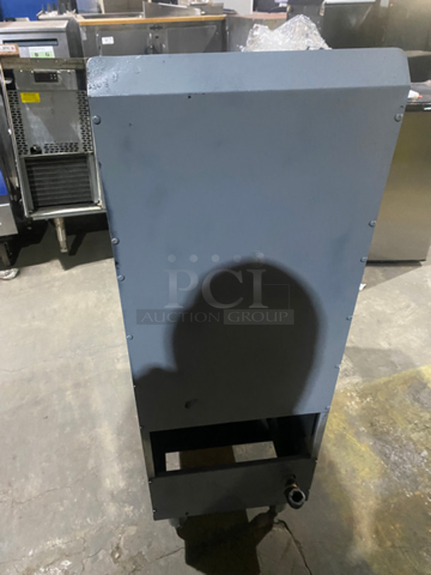 America Range Commercial Natural Gas Powered Deep Fat Fryer! With Backsplash! All Stainless Steel! On Legs! - Image 5 of 8
