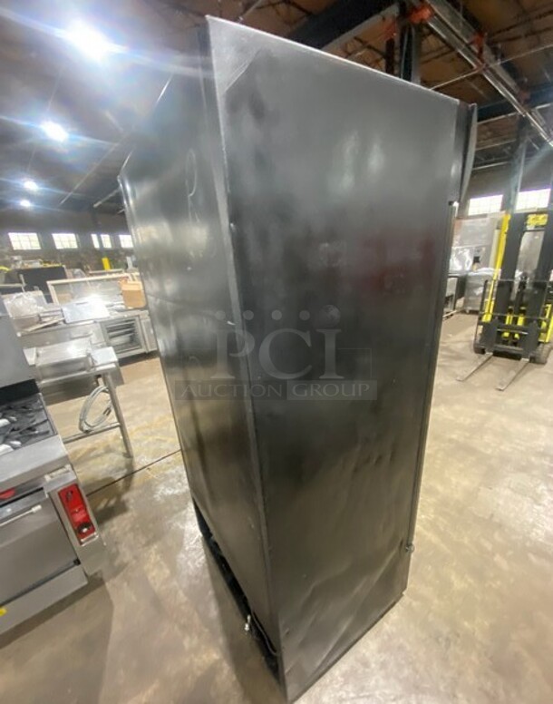 True Commercial 2 Door Reach In Cooler Merchandiser! With Poly Coated Racks! MODEL GDM35EM SN:5397168 115V 1PH - Image 4 of 8