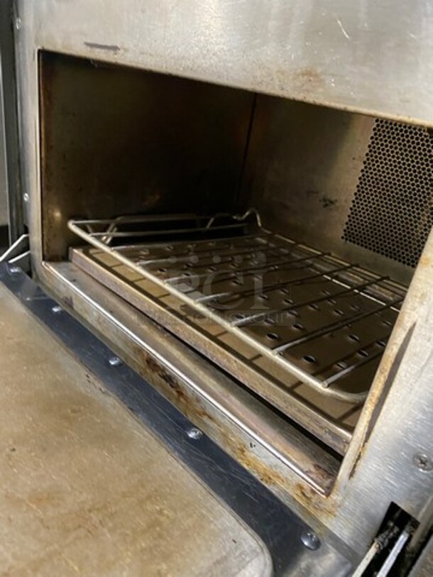 LATE MODEL! 2016 Turbo Chef Commercial Countertop Rapid Cook Oven! On Small Legs! Model: NGO SN: NGOD27641 208/240V 60HZ 1 Phase - Image 6 of 8