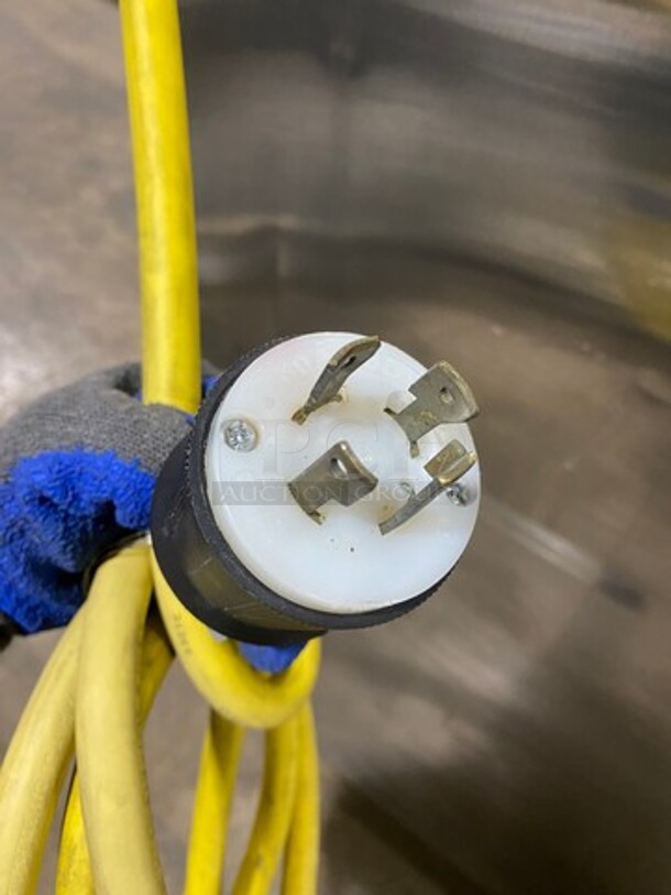 Cres Cor Commercial Electric Powered Split Door Roast-N-Hold Oven! All Stainless Steel! On Casters! Model: RO151FUA12DE4803Z SN: IBIJ0005120854 480V 60HZ 3 Phase - Image 9 of 9