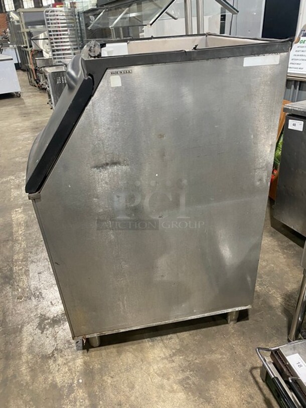 Commercial 500 LB Capacity Ice Bin!  All Stainless Steel! On Legs! - Image 3 of 7
