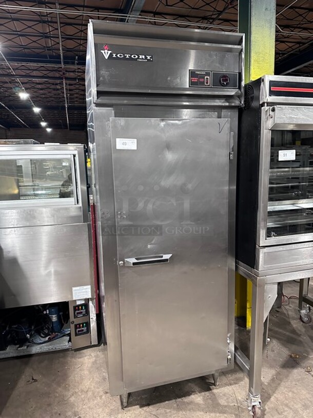 Victory Commercial Single Door Reach In Freezer! All Stainless Steel! Working When Removed! Model: FS1DS7EW SN: M0521533! 115V 1 Phase! On Legs!