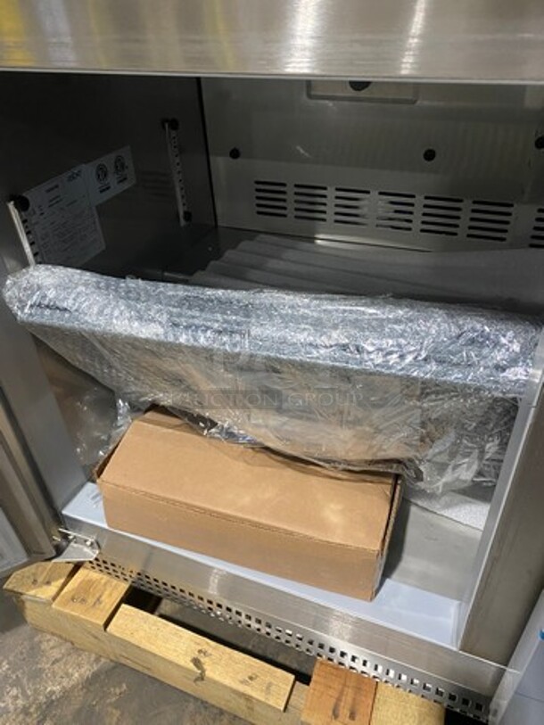NEW! SCRATCH-N-DENT! LATE MODEL! 2022 Asber Commercial 3 Door Lowboy/Worktop Cooler! All Stainless Steel! Model: AUTR72NHC SN: 8102495248 115V 1 Phase - Image 8 of 11