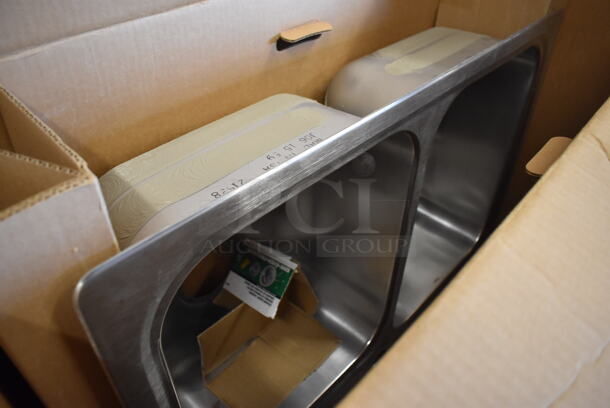BRAND NEW SCRATCH AND DENT! Moen Stainless Steel 2 Bay Drop In Sink