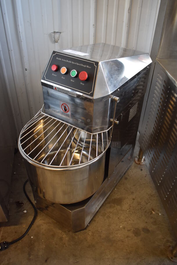 LIKE NEW! SSD-30 Stainless Steel Commercial Floor Style 30 Quart Spiral Mixer w/ Stainless Steel Mixing Bowl, Bowl Guard and Dough Hook Attachment. 125 Volts, 1 Phase. Tested and Working!