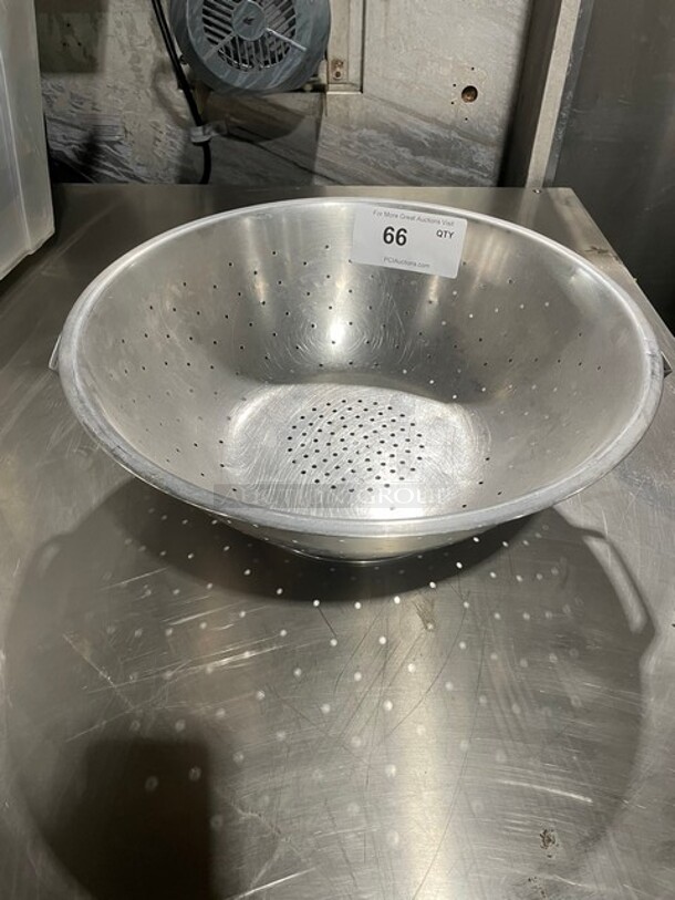 Commercial Stainless Steel Food Strainer!  - Image 2 of 4