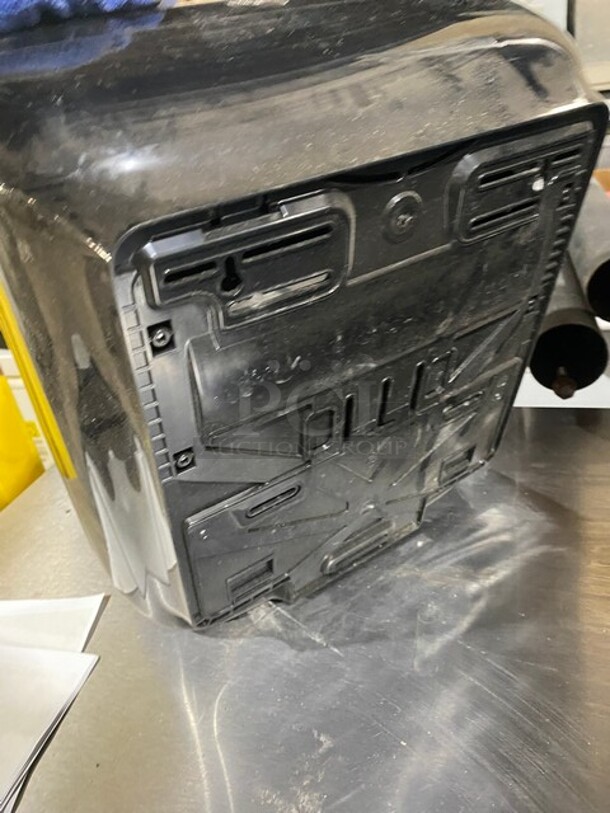 Tork Touchless Paper Towel Dispenser! Model INTUITION - Image 5 of 5