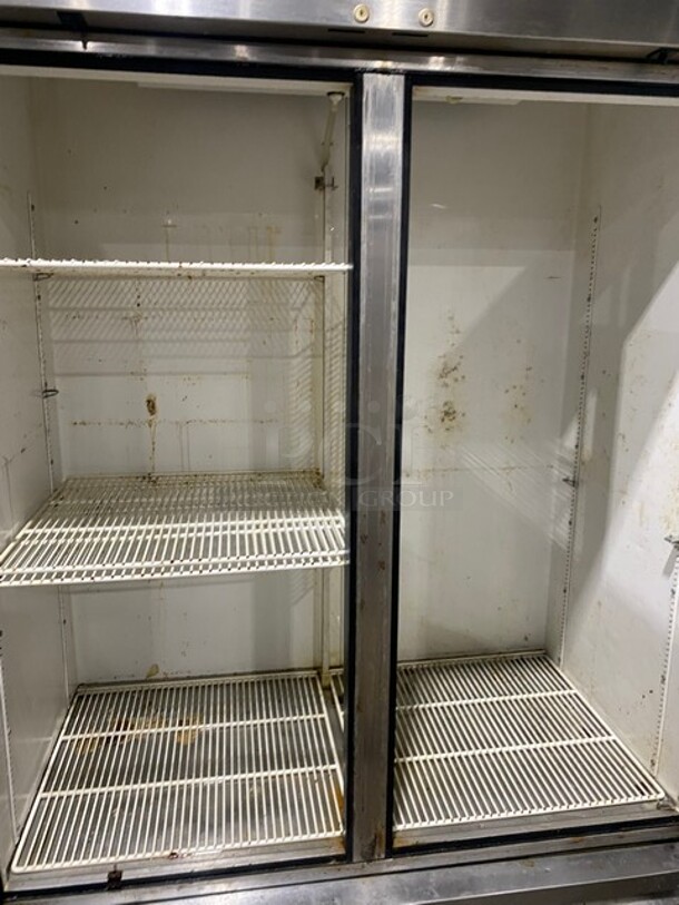 WOW! True Commercial 2 Door Reach In Refrigerator! With Poly Coated Racks! All Stainless Steel! Model T49 Serial 7576280! 115V 1Phase! On Casters! WORKING WHEN REMOVED! - Image 5 of 9