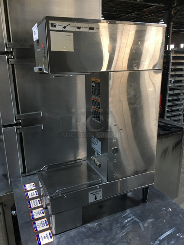 NICE! Bunn Commercial Countertop Coffee Brewing Machine! With Hot Water Dispenser! All Stainless Steel! Model: SINGLESHDBC SN: SNG0066161 120/208V 60HZ 1 Phase - Image 2 of 7