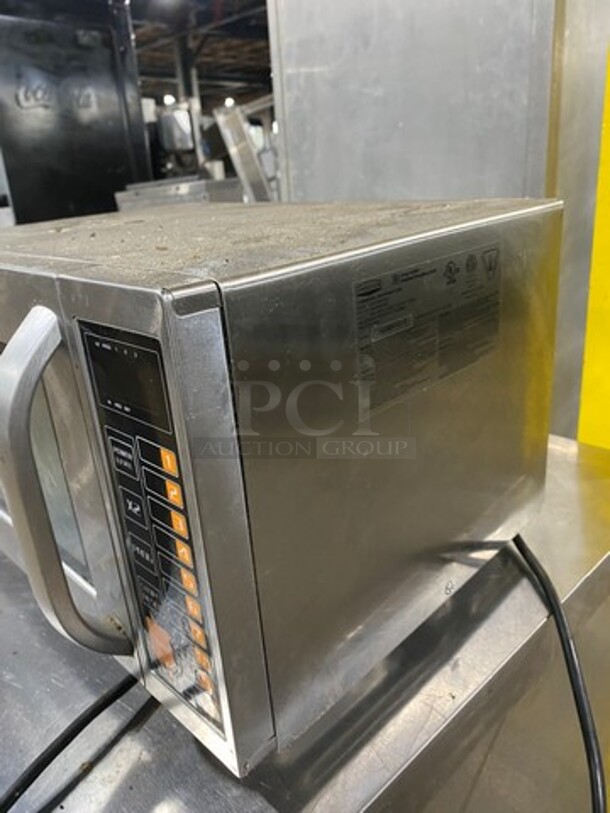 LATE MODEL! 2020 Templeton Commercial Countertop Microwave Oven! All Stainless Steel! Model: AFAGMW002 SN: 5S200400213 120V - Image 3 of 8