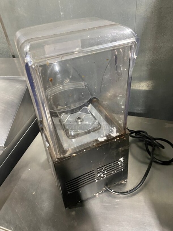 Blendtec Commercial Countertop Blender! Model ICB5/ABC5! 100/120V! - Image 4 of 8