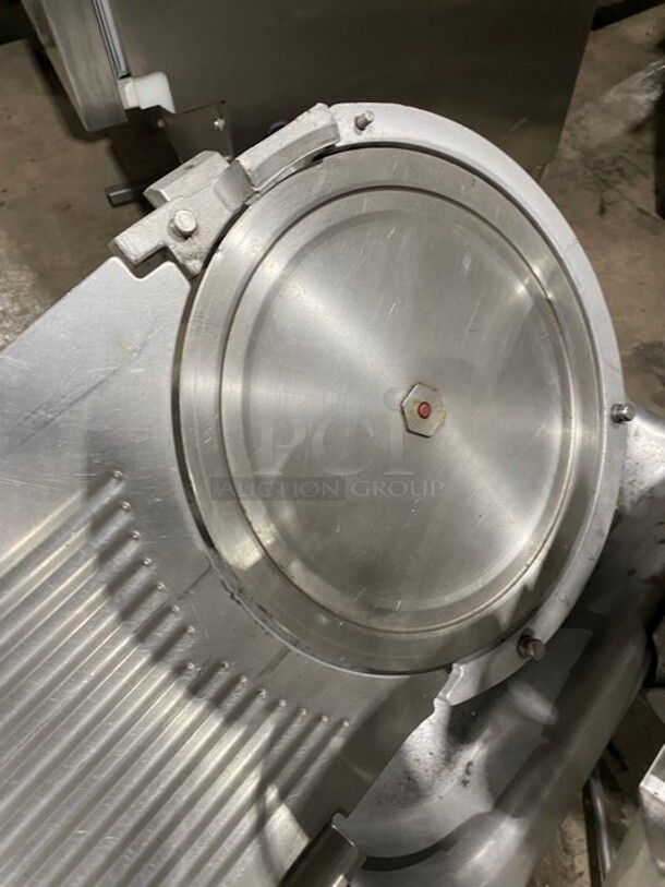 Hobart Commercial Countertop Deli/ Meat Slicer! All Stainless Steel! Model: 2712 SN: 561207821 120V - Image 5 of 8