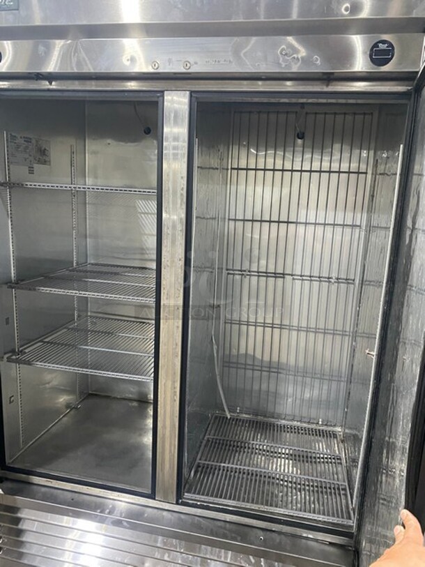 True Commercial 2 Door Half Cooler Half Freezer Combo Unit! With Poly Coated Racks! All Stainless Steel! MODEL T-49DT SN:8945956 115/208-230V 1PH - Image 6 of 9