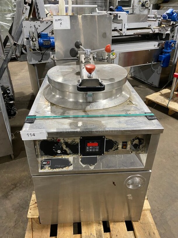 WOW! BKI Commercial Electric Powered Pressure Fryer! With Frying Basket! All Stainless Steel! Model: FKMF SN: 102539 208V 3Ph - Image 1 of 11