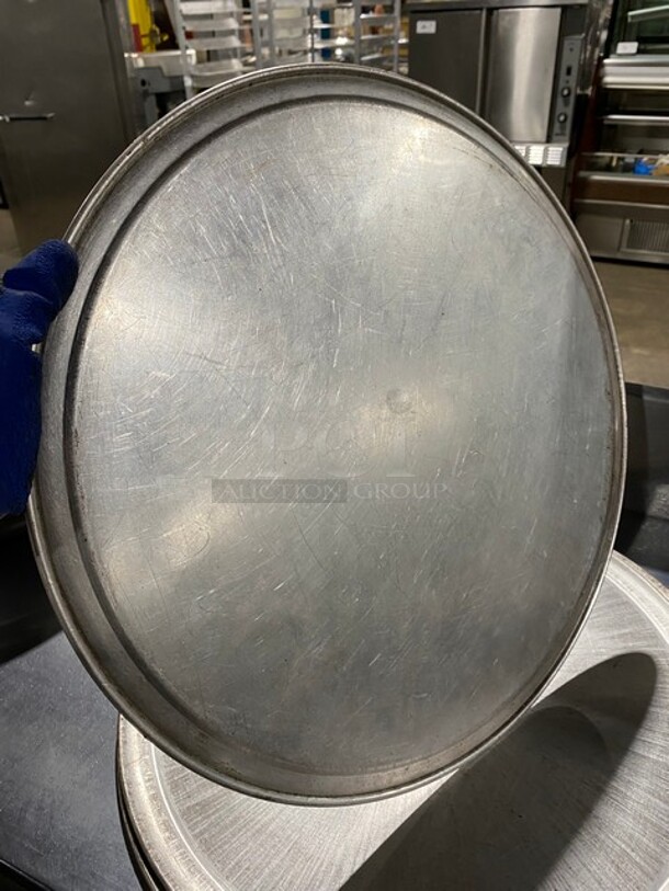 Aluminum Wide Rim Pizza Pan! - Image 3 of 3