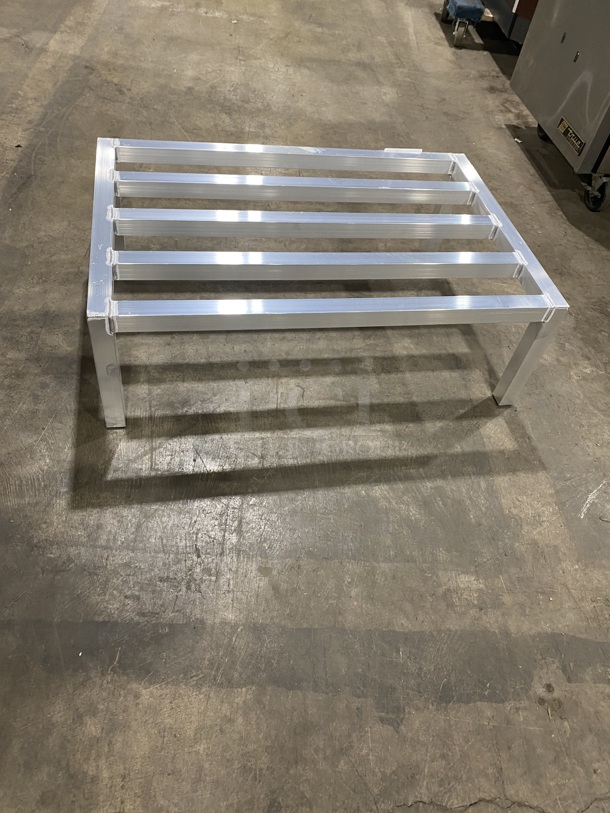 NEW! New Age Commercial Dunnage Rack! All Stainless Steel! MODEL 6TJJ0! - Image 3 of 12