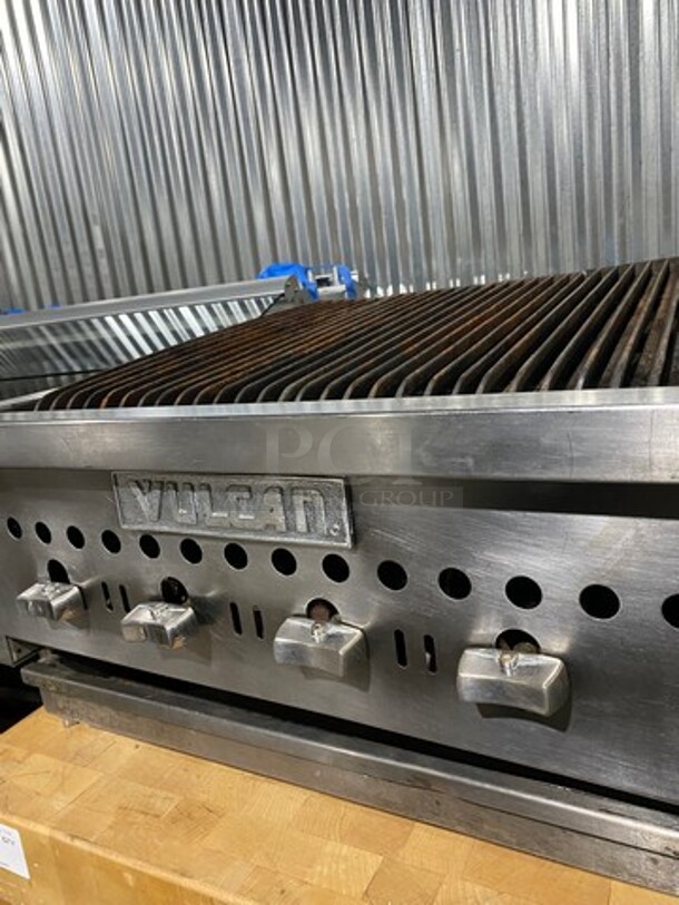 Vulcan Hart Commercial Countertop Natural Gas Powered Char Broiler Grill! Stainless Steel Body! On Small Legs! WORKING WHEN REMOVED! Model: VCCB25 SN: 637101178 - Image 6 of 10