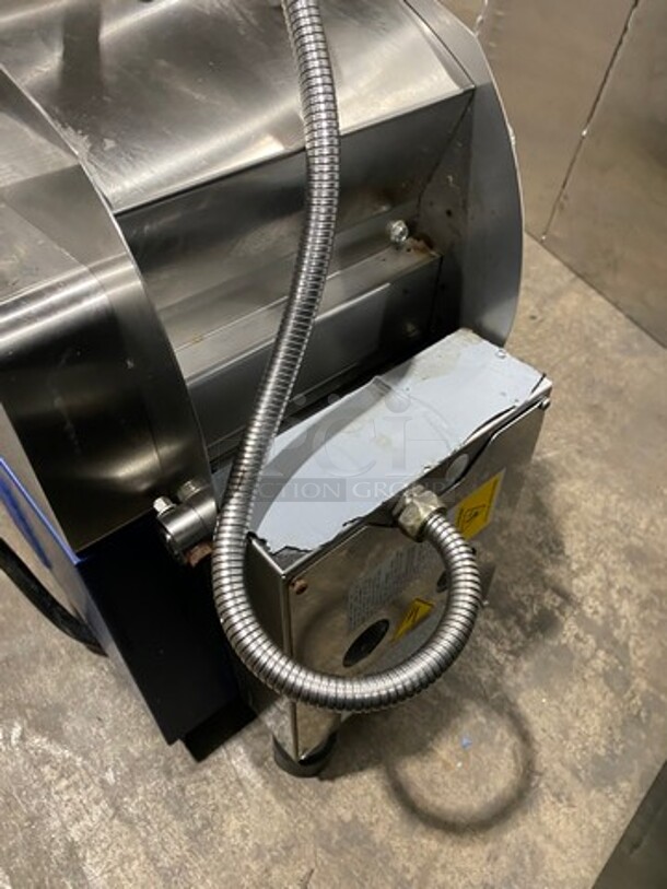 LATE MODEL! 2017 Electrolux Commercial Countertop Electric Powered Panini Flat Press! With Digital Controls! Stainless Steel Body! On Small Legs! Model: HSPPA1 SN: 70410034 208V 60HZ 1 Phase - Image 4 of 9