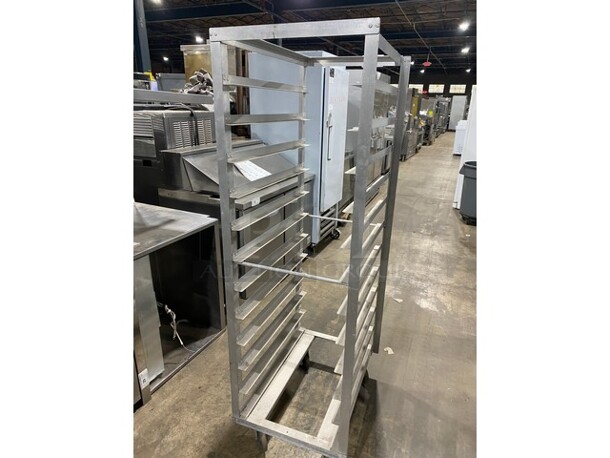 Metro Commercial Pan Transport Rack! On Casters! - Image 3 of 6