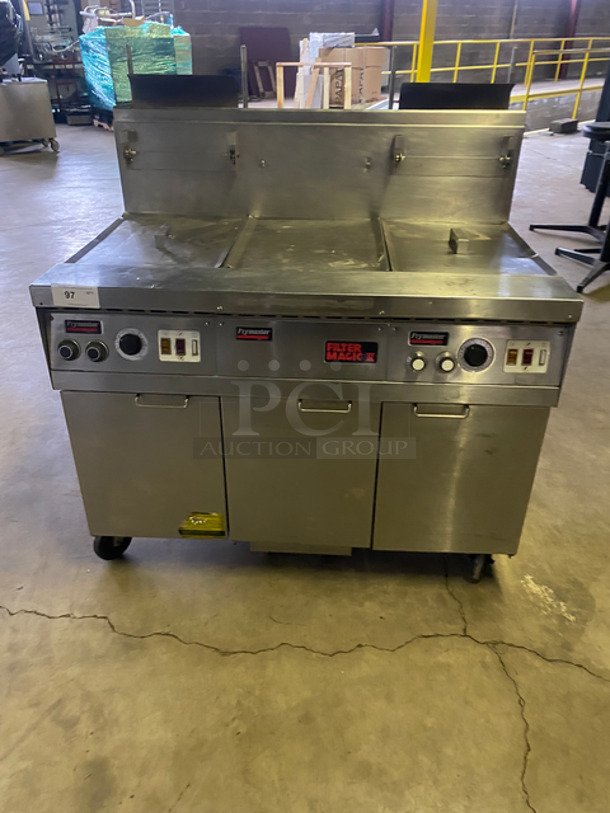 Frymaster Commercial Electric Powered 3 Bay Deep Fat Fryer! With Oil Filter System! With Fryer Covers! All Stainless Steel! On Casters! SN: 0012GI0054 110/120V 60HZ 1 Phase