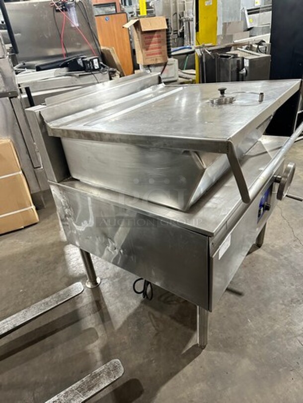 Cleveland Tilt Skillet/Braising Pan! All Stainless Steel! On Legs! - Image 2 of 9