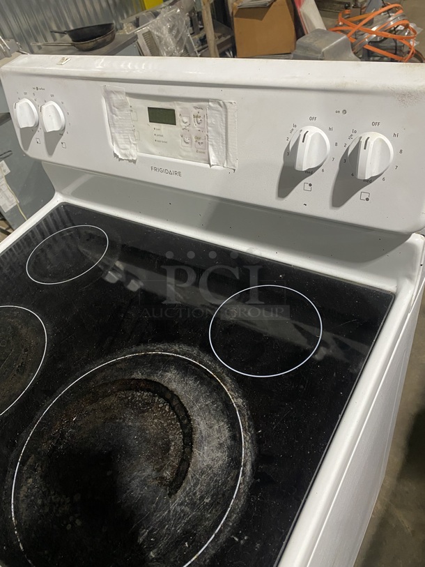  Electric Powered 4 Burner Stove! With Full Size Oven Underneath! Model: FFEF3018LWE SN: VF15058348! Working When Removed! On Legs! - Image 8 of 11