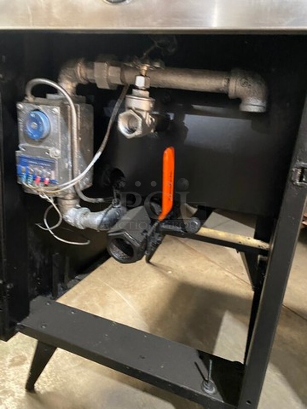 Frymaster Commercial Natural Gas Powered Deep Fat Fryer! With 2 Frying Baskets! With Backsplash! All Stainless Steel! On Legs! Model: MJ36G2TSSPD SN: 67D1815BU - Image 7 of 9