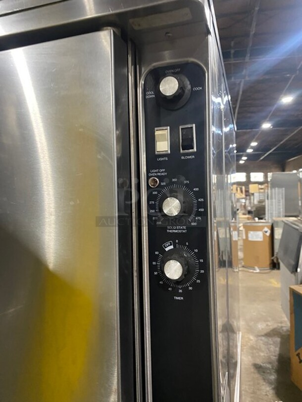 Blodgett Stainless Steel Commercial Gas-Powered Full-Size Convection Ovens w/ Solid Doors and Thermostatic Controls! 2X Your Bid Makes One Unit! - Image 7 of 9