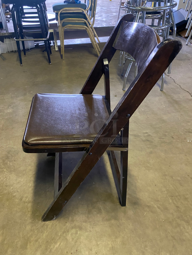 Brown Cushioned Foldable Chairs! Wooden Pattern Body! 10x Your Bid! - Image 3 of 9