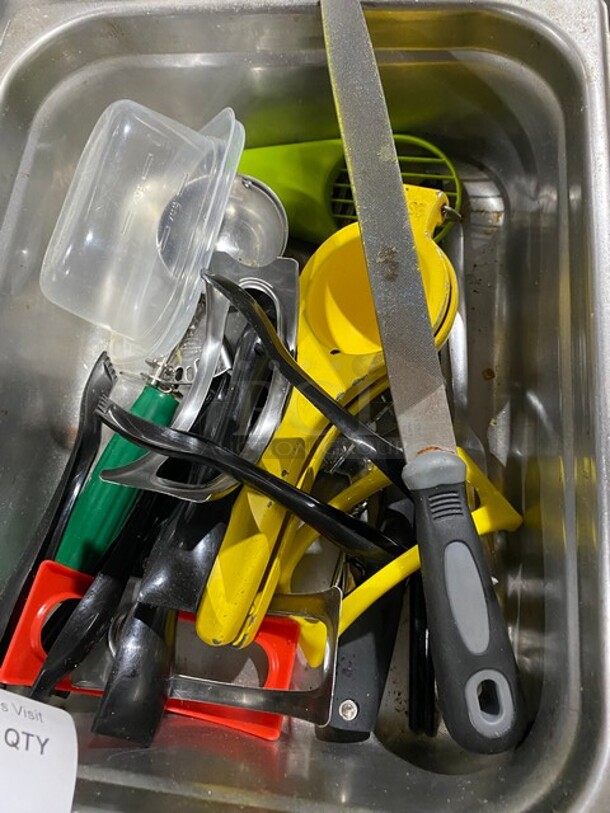 ALL ONE MONEY! Kitchen Utensils! Assorted Spatulas & Lemon/Lime Press! - Image 3 of 3
