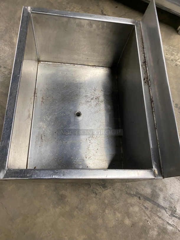 Commercial Under The Counter Ice Bin! With Drain! With Back Splash! All Stainless Steel! Missing Legs! - Image 5 of 5